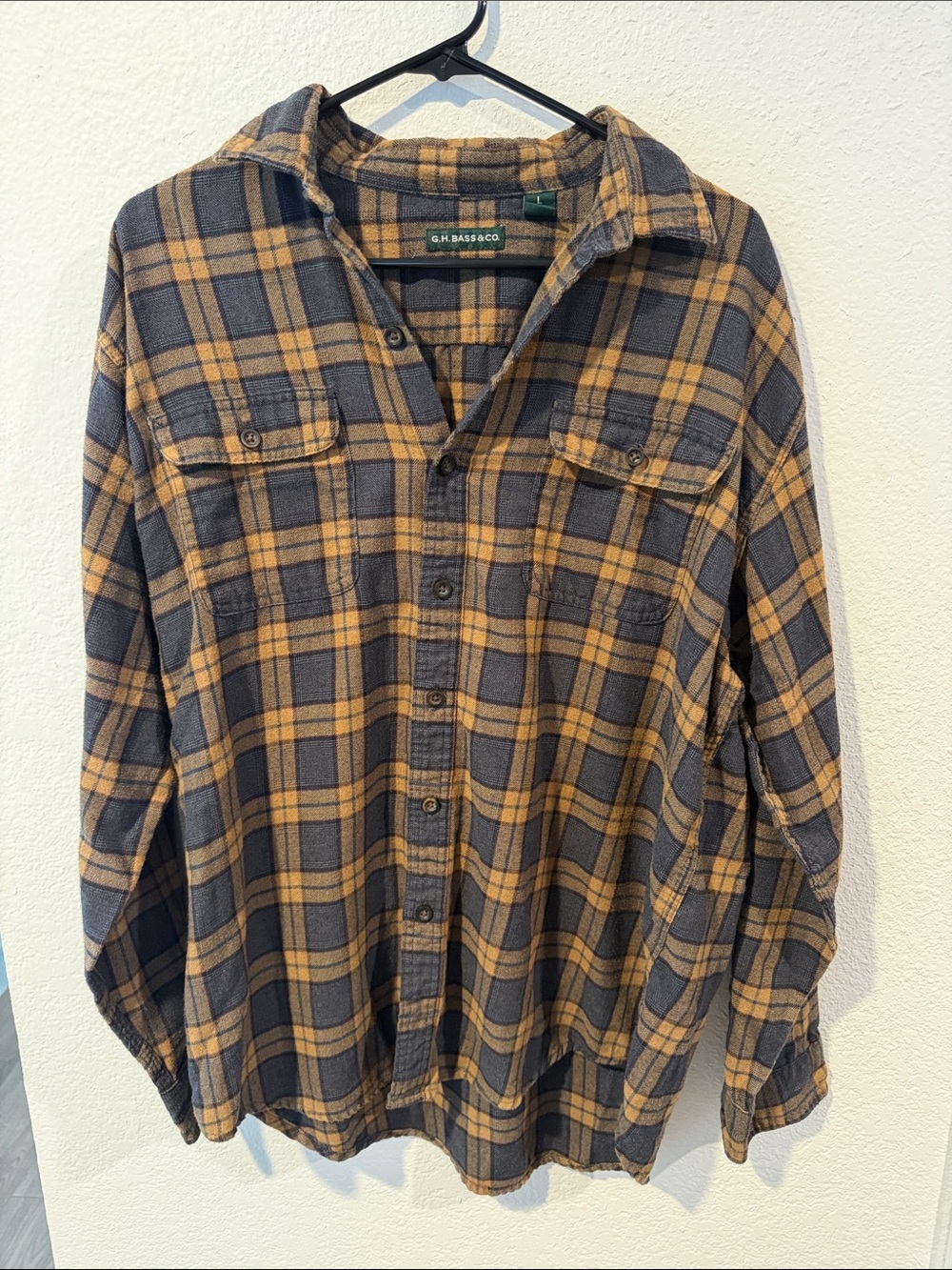 G.H. Bass & Co. Men's Yellow and Gray Plaid Button-Down Shirt